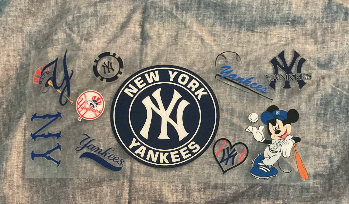#230 New York baseball - boy mouse Christmas